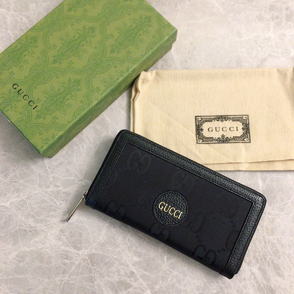 グッチ財布 レプリカ着用イメージ